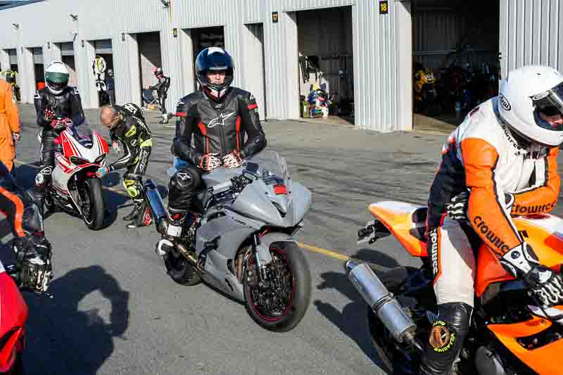 anglesey no limits trackday;anglesey photographs;anglesey trackday photographs;enduro digital images;event digital images;eventdigitalimages;no limits trackdays;peter wileman photography;racing digital images;trac mon;trackday digital images;trackday photos;ty croes